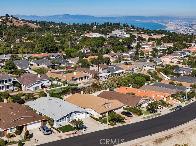 27667 Flaming Arrow Drive, Rancho Palos Verdes, California 90275, 4 Bedrooms Bedrooms, ,2 BathroomsBathrooms,Residential,Sold,Flaming Arrow,PV20238465