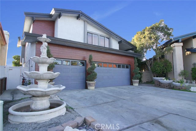 5 Bed Home for Sale in Hawthorne, California