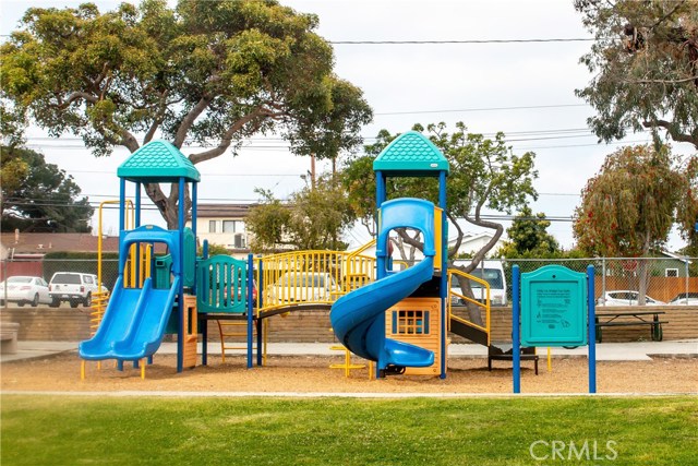 2502 Graham Avenue, Redondo Beach, California 90278, 3 Bedrooms Bedrooms, ,1 BathroomBathrooms,Residential,Sold,Graham,SB19074214