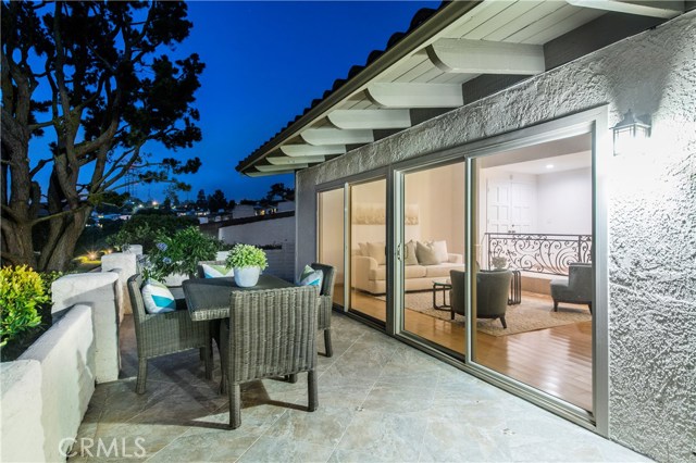 160 Aspen Way, Rolling Hills Estates, California 90274, 3 Bedrooms Bedrooms, ,2 BathroomsBathrooms,Residential,Sold,Aspen Way,PV20146258