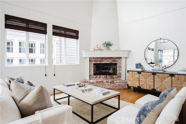 653 26th Street, Manhattan Beach, California 90266, 5 Bedrooms Bedrooms, ,3 BathroomsBathrooms,Residential,Sold,26th,SB20212794