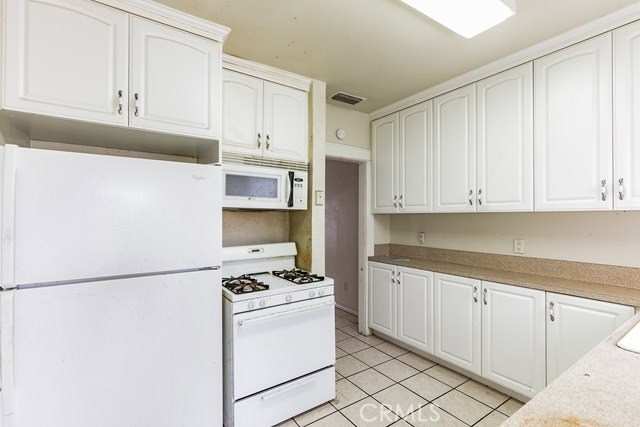 3 Bed Home for Sale in San Fernando, California