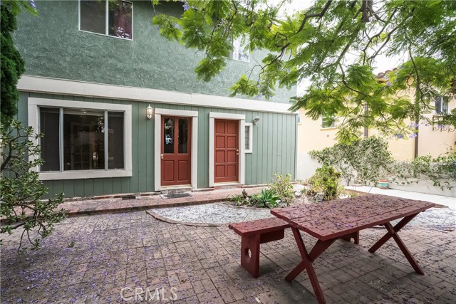 2004 Nelson Avenue, Redondo Beach, California 90278, 4 Bedrooms Bedrooms, ,3 BathroomsBathrooms,Residential,Sold,Nelson,SB17138213