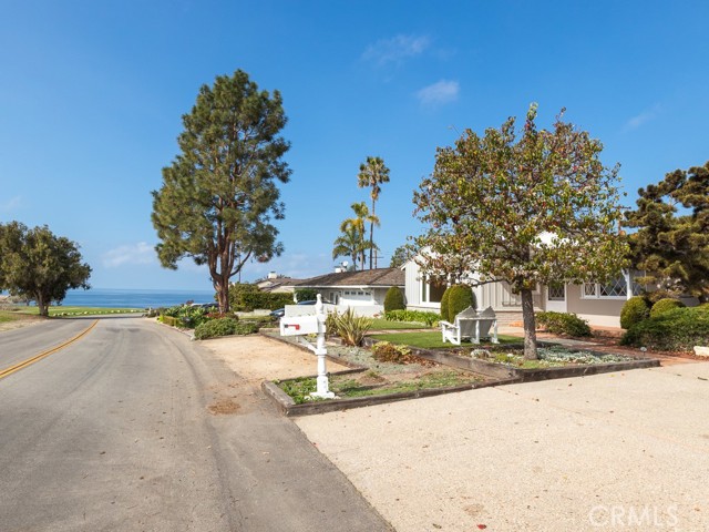 533 Paseo Lunado, Palos Verdes Estates, California 90274, 4 Bedrooms Bedrooms, ,2 BathroomsBathrooms,Residential,Sold,Paseo Lunado,SB20262310