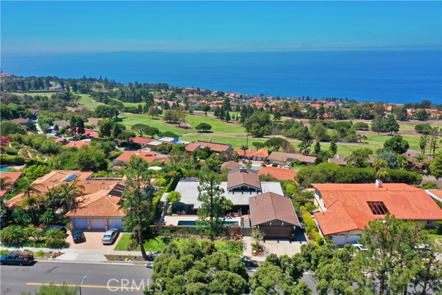 6810 Crest Road, Rancho Palos Verdes, California 90275, 3 Bedrooms Bedrooms, ,3 BathroomsBathrooms,Residential,Sold,Crest,PV21168023