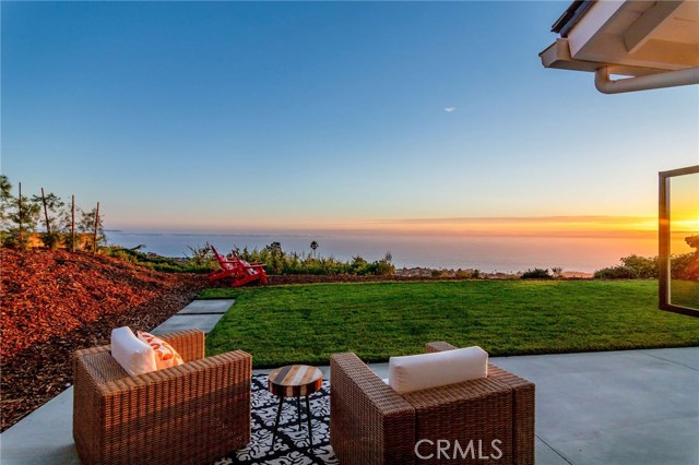 28817 Doverridge Drive, Rancho Palos Verdes, California 90275, 5 Bedrooms Bedrooms, ,3 BathroomsBathrooms,Residential,Sold,Doverridge,PV19186897