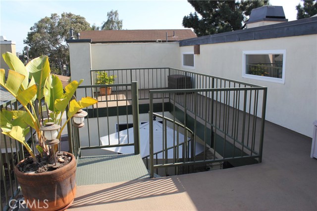 2705 Mathews Avenue, Redondo Beach, California 90278, 3 Bedrooms Bedrooms, ,3 BathroomsBathrooms,Residential,Sold,Mathews,SB18014318