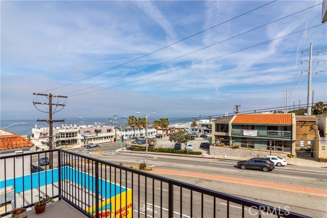 320 Rosecrans Avenue, Manhattan Beach, California 90266, ,Residential Income,Sold,Rosecrans,SB20143180