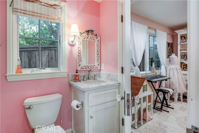 77 Dapplegray Lane, Rolling Hills Estates, California 90274, 5 Bedrooms Bedrooms, ,5 BathroomsBathrooms,Residential,Sold,Dapplegray,PV20159776