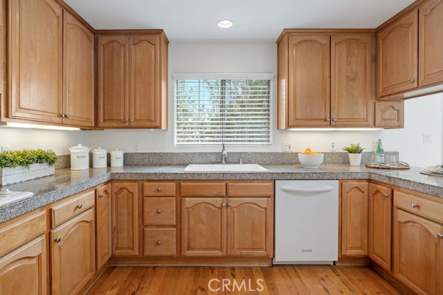2620 Voorhees Avenue, Redondo Beach, California 90278, 3 Bedrooms Bedrooms, ,2 BathroomsBathrooms,Residential,Sold,Voorhees,SB21105057