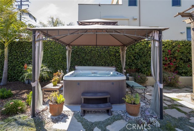 714 Avenue D, Redondo Beach, California 90277, 4 Bedrooms Bedrooms, ,1 BathroomBathrooms,Residential,Sold,Avenue D,SB19123444