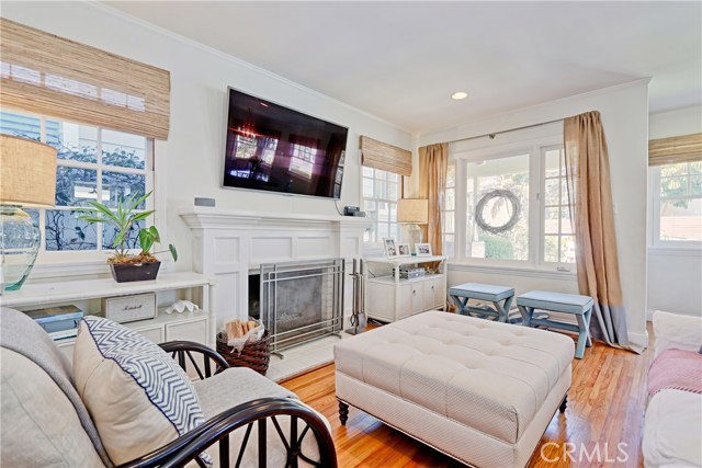 504 21st Street, Manhattan Beach, California 90266, 3 Bedrooms Bedrooms, ,1 BathroomBathrooms,Residential,Sold,21st,SB21008656