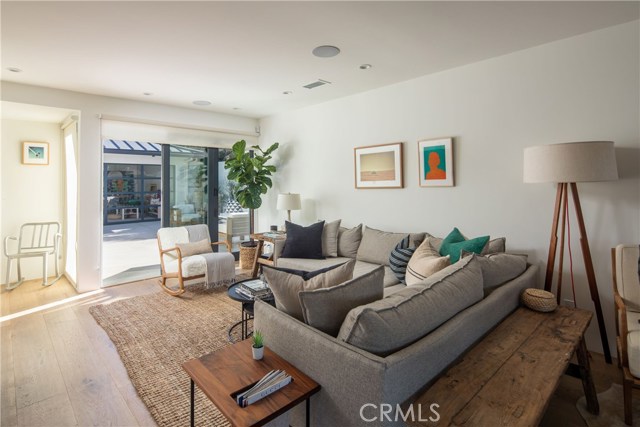 3528 Poinsettia Avenue, Manhattan Beach, California 90266, 3 Bedrooms Bedrooms, ,2 BathroomsBathrooms,Residential,Sold,Poinsettia,SB18281926