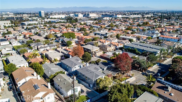 1917 Farrell Avenue, Redondo Beach, California 90278, 4 Bedrooms Bedrooms, ,3 BathroomsBathrooms,Residential,Sold,Farrell,PV20259127
