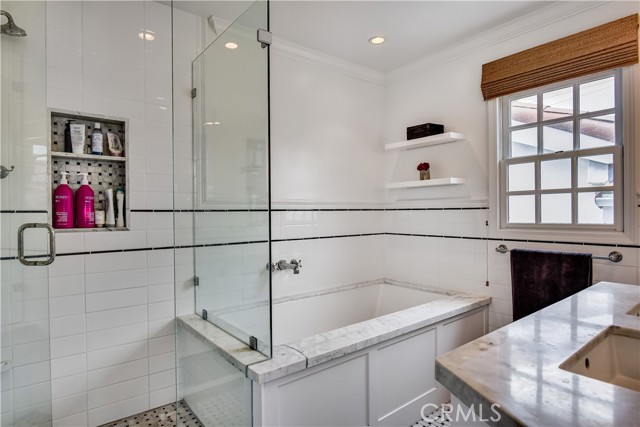 552 3rd Street, Manhattan Beach, California 90266, 3 Bedrooms Bedrooms, ,1 BathroomBathrooms,Residential,Sold,3rd,SB21099557