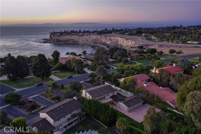 2724 Paseo Del Mar, Palos Verdes Estates, California 90274, 5 Bedrooms Bedrooms, ,3 BathroomsBathrooms,Residential,Sold,Paseo Del Mar,PV18271783