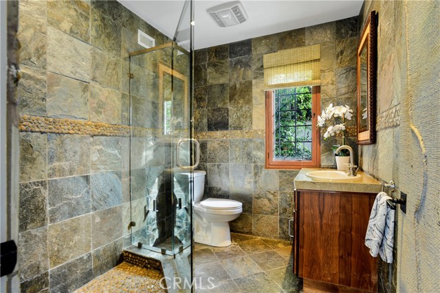 773 Via Del Monte, Palos Verdes Estates, California 90274, 3 Bedrooms Bedrooms, ,5 BathroomsBathrooms,Residential,Sold,Via Del Monte,PV19125055