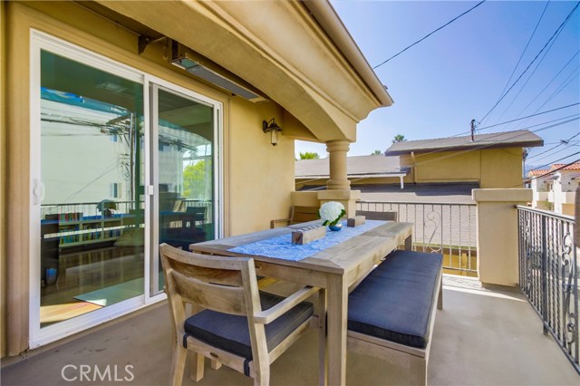 1103 Catalina Avenue, Redondo Beach, California 90277, 3 Bedrooms Bedrooms, ,1 BathroomBathrooms,Residential,Sold,Catalina,SB17200799