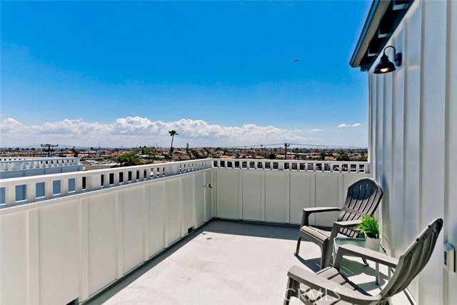 1522 Wollacott Street, Redondo Beach, California 90278, 4 Bedrooms Bedrooms, ,2 BathroomsBathrooms,Residential,Sold,Wollacott,SB19119920