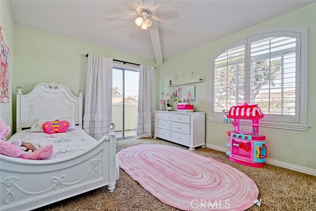 2004 Gates Avenue, Redondo Beach, California 90278, 4 Bedrooms Bedrooms, ,2 BathroomsBathrooms,Residential,Sold,Gates,SB18097486