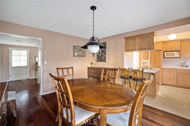 608 Faye Lane, Redondo Beach, California 90277, 4 Bedrooms Bedrooms, ,1 BathroomBathrooms,Residential,Sold,Faye,SB20214694