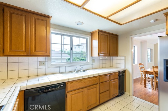 1806 Carnegie Lane, Redondo Beach, California 90278, 3 Bedrooms Bedrooms, ,2 BathroomsBathrooms,Residential,Sold,Carnegie,SB17176764