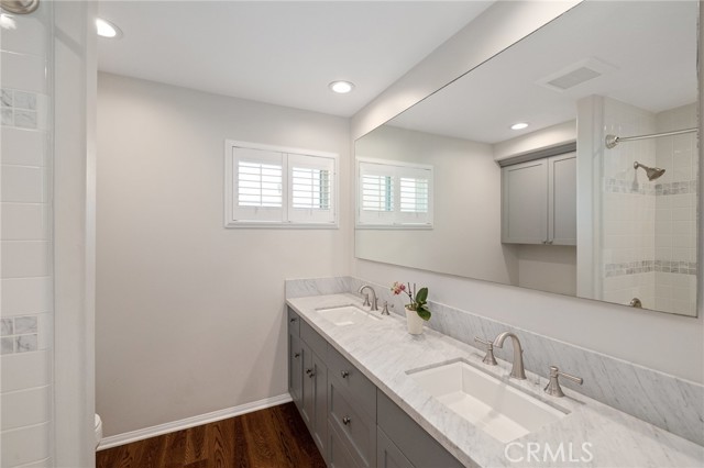 1805 Clark Lane, Redondo Beach, California 90278, 3 Bedrooms Bedrooms, ,2 BathroomsBathrooms,Residential,Sold,Clark,SB21014958