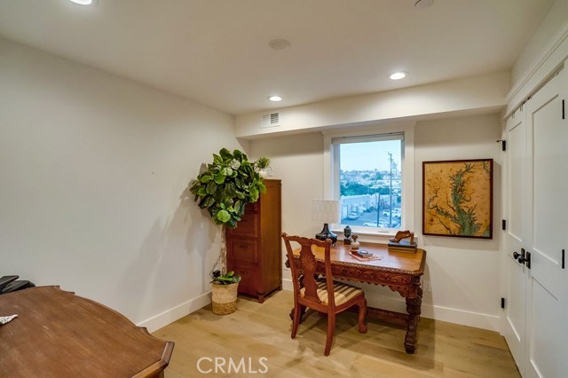 704 Loma, Hermosa Beach, California 90254, 4 Bedrooms Bedrooms, ,4 BathroomsBathrooms,Residential,Sold,Loma,SB19164166