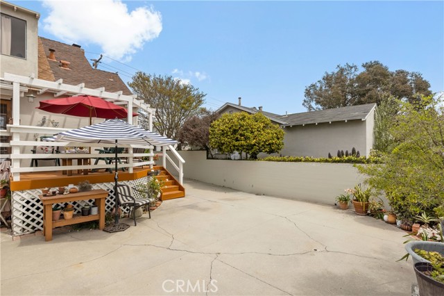 1032 8th Place, Hermosa Beach, California 90254, 3 Bedrooms Bedrooms, ,2 BathroomsBathrooms,Residential,Sold,8th,SB21083232