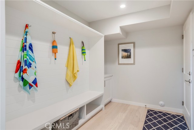 409 3rd Street, Manhattan Beach, California 90266, 5 Bedrooms Bedrooms, ,2 BathroomsBathrooms,Residential,Sold,3rd,SB19219164