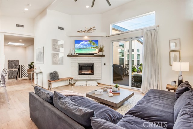 2518 Nelson Avenue, Redondo Beach, California 90278, 4 Bedrooms Bedrooms, ,3 BathroomsBathrooms,Residential,Sold,Nelson,SB20021133