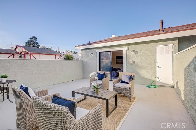 2215 Huntington Lane, Redondo Beach, California 90278, 3 Bedrooms Bedrooms, ,2 BathroomsBathrooms,Residential,Sold,Huntington,PW21010737