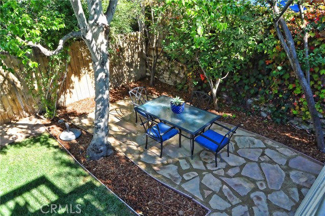 1133 8th Street, Hermosa Beach, California 90254, 3 Bedrooms Bedrooms, ,1 BathroomBathrooms,Residential,Sold,8th,SB18253639