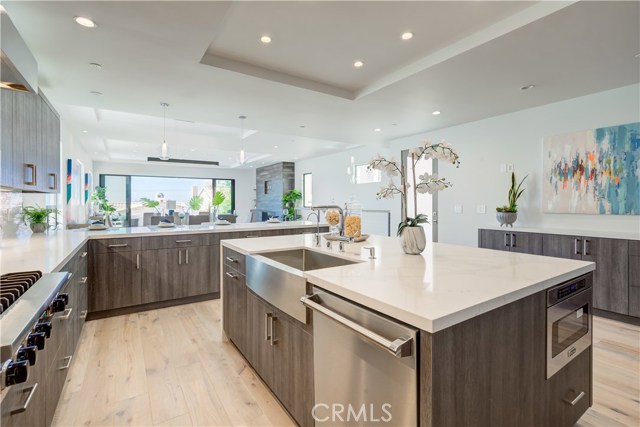 1517 Golden Avenue, Hermosa Beach, California 90254, 5 Bedrooms Bedrooms, ,2 BathroomsBathrooms,Residential,Sold,Golden,SB19224714