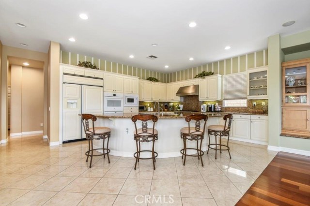 Kitchen with Large Center Island