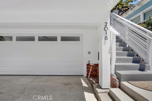 2018 Springfield Avenue, Hermosa Beach, California 90254, 3 Bedrooms Bedrooms, ,2 BathroomsBathrooms,Residential,Sold,Springfield,NP21090938