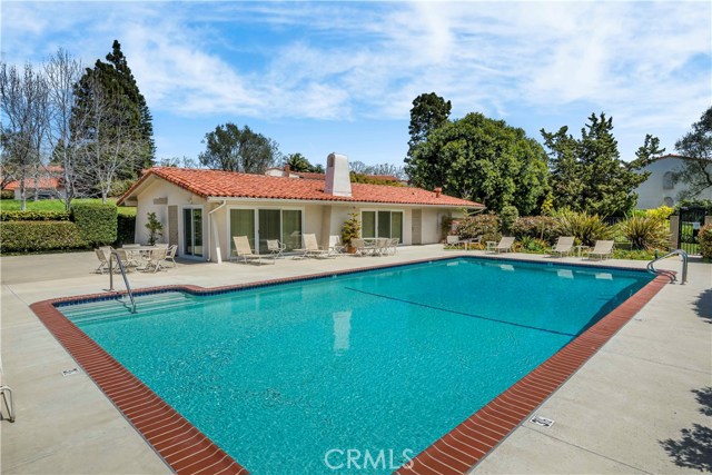 39 via Granada, Rolling Hills Estates, California 90274, 3 Bedrooms Bedrooms, ,1 BathroomBathrooms,Residential,Sold,via Granada,PV18086696
