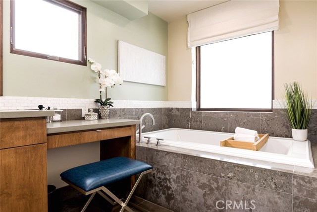 2131 Hermosa Avenue, Hermosa Beach, California 90254, 4 Bedrooms Bedrooms, ,4 BathroomsBathrooms,Residential,Sold,Hermosa,SB19016177