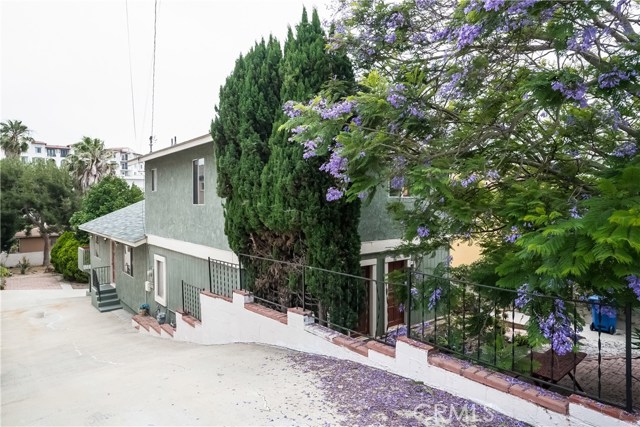 2004 Nelson Avenue, Redondo Beach, California 90278, 4 Bedrooms Bedrooms, ,3 BathroomsBathrooms,Residential,Sold,Nelson,SB17138213