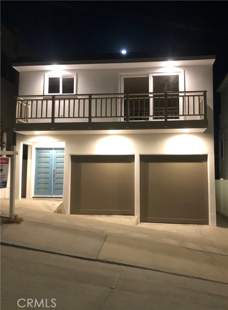 136 Neptune Avenue, Hermosa Beach, California 90254, 3 Bedrooms Bedrooms, ,2 BathroomsBathrooms,Residential,Sold,Neptune,SB21020451