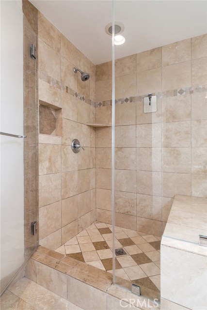 204 Irena Avenue, Redondo Beach, California 90277, 3 Bedrooms Bedrooms, ,2 BathroomsBathrooms,Residential,Sold,Irena,SB19198333