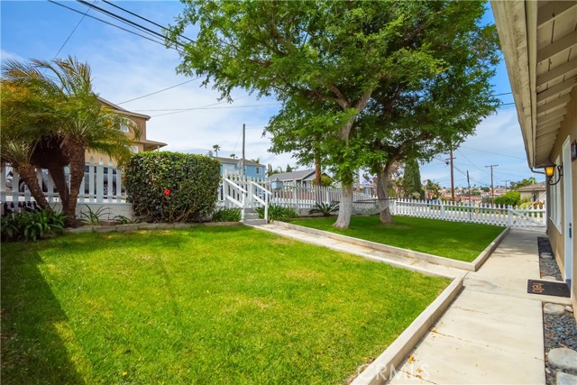 2301 Belmont Lane, Redondo Beach, California 90278, 2 Bedrooms Bedrooms, ,1 BathroomBathrooms,Residential,Sold,Belmont,SB21106231