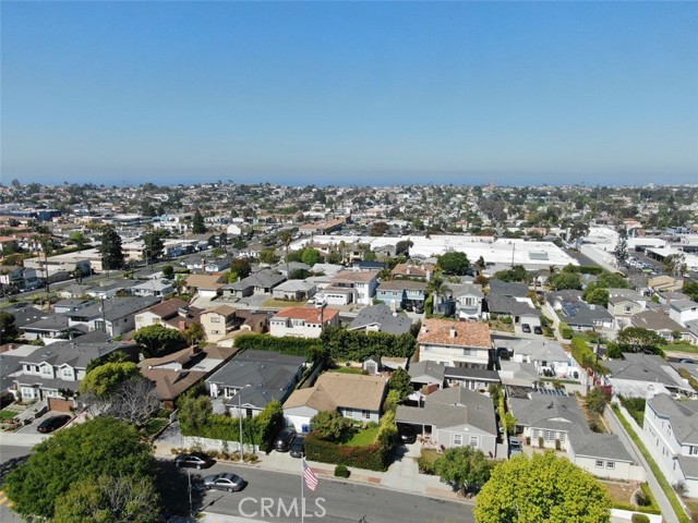 1209 Meadows Avenue, Manhattan Beach, California 90266, 3 Bedrooms Bedrooms, ,1 BathroomBathrooms,Residential,Sold,Meadows,SB21082507