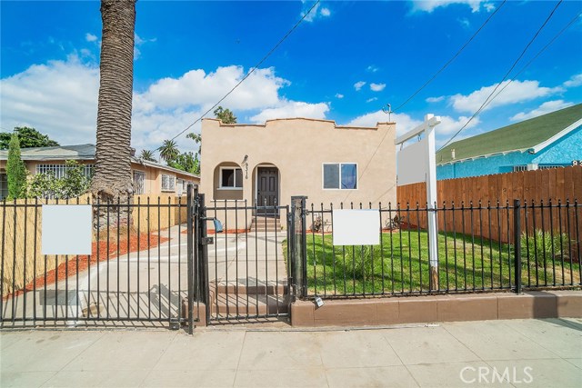 Photo of 9316 Grape Street, Los Angeles, CA 90002