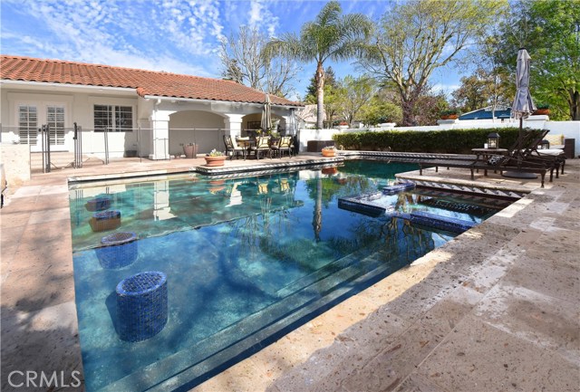 39 Country Meadow Road, Rolling Hills Estates, California 90274, 4 Bedrooms Bedrooms, ,3 BathroomsBathrooms,Residential,Sold,Country Meadow,PV20034828