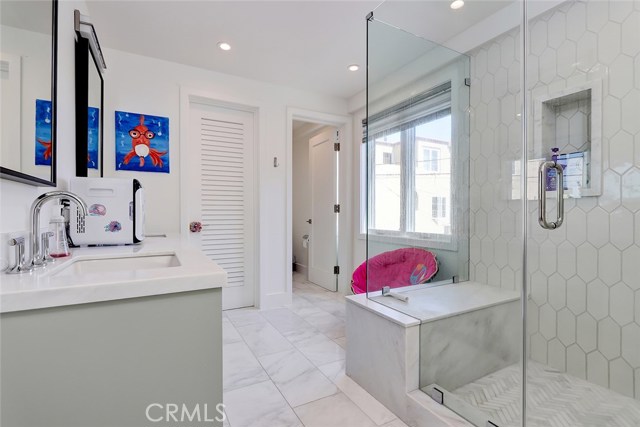 436 27th Street, Manhattan Beach, California 90266, 4 Bedrooms Bedrooms, ,4 BathroomsBathrooms,Residential,Sold,27th,SB20086504