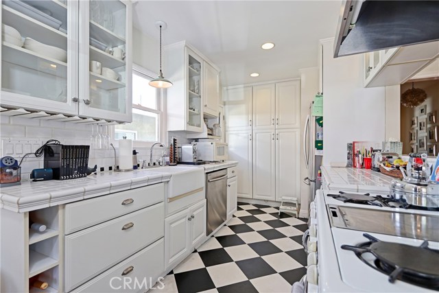 504 21st Street, Manhattan Beach, California 90266, 3 Bedrooms Bedrooms, ,1 BathroomBathrooms,Residential,Sold,21st,SB21008656