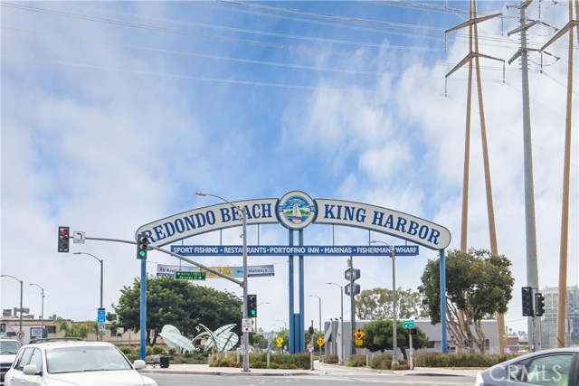 807 Lilienthal Lane, Redondo Beach, California 90278, 7 Bedrooms Bedrooms, ,4 BathroomsBathrooms,Residential,Sold,Lilienthal,SW19214805