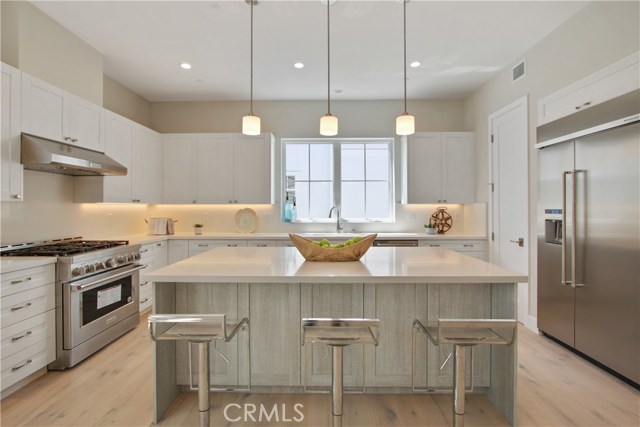 MAKE YOURSELF AT HOME!!