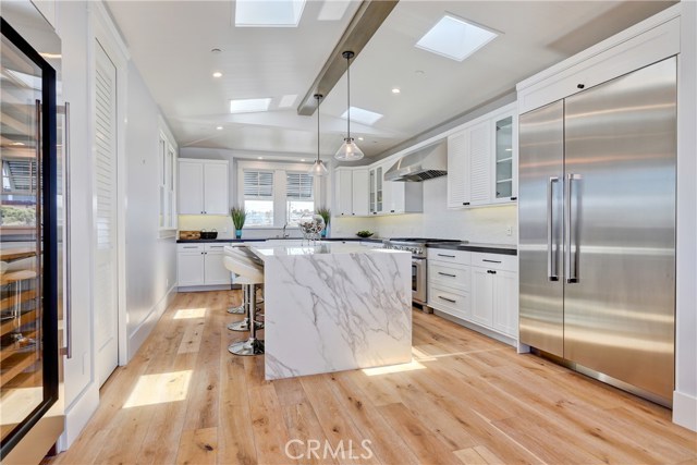 1955 Monterey Boulevard, Hermosa Beach, California 90254, 4 Bedrooms Bedrooms, ,2 BathroomsBathrooms,Residential,Sold,Monterey,SB18111119